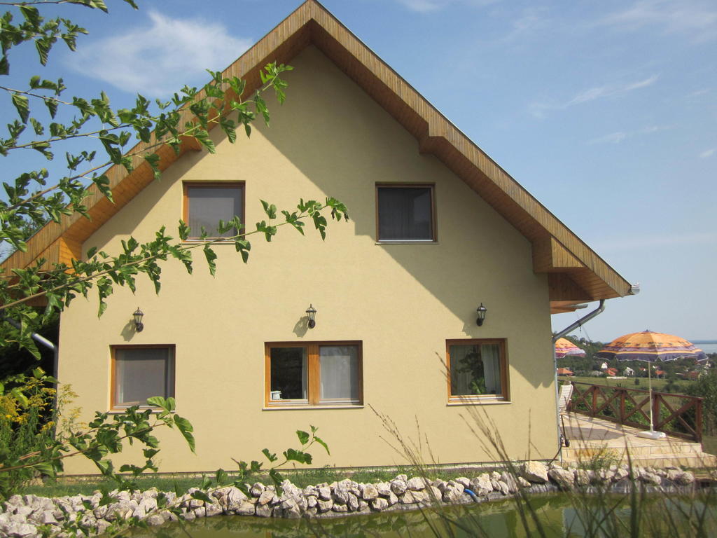 Kincses Vendeghaz Hotel Balatongyörök Exterior foto